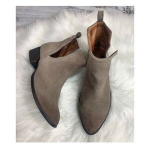 Jeffrey Campbell Taupe Orwell Suede Heeled Booties Western Women's 8.5 Boots